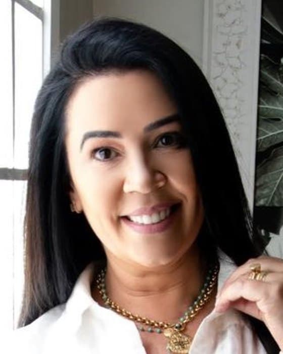 Simone Oliveira, gestora de tráfego pago